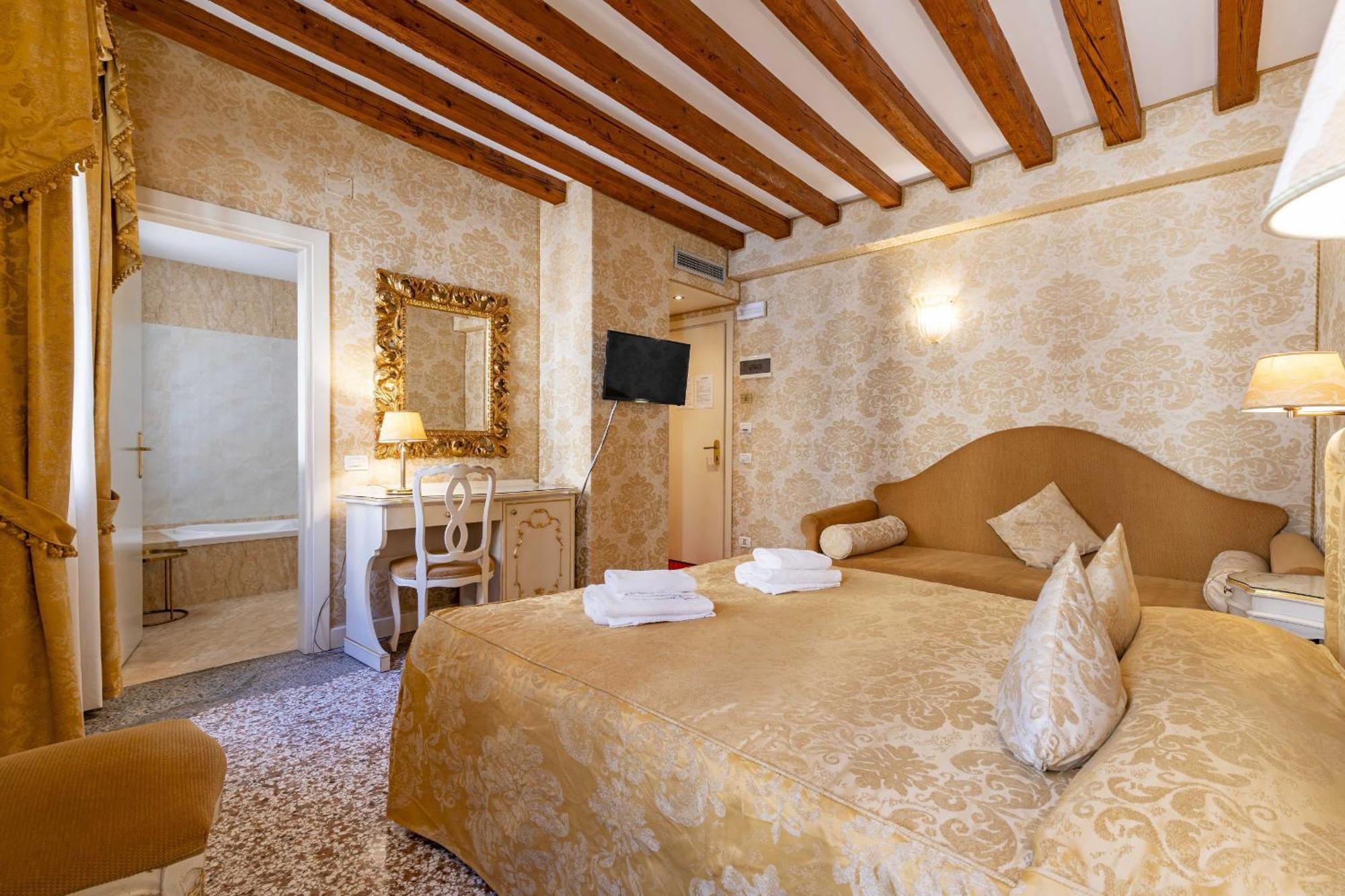 Residence Ca' Di Malta Arsenale By Wonderful Italy Венеція Екстер'єр фото